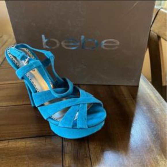 ✨🆕✨BEBE 💙Turquoise💙Suede Wedge Heels Size: 8 - Picture 4 of 5